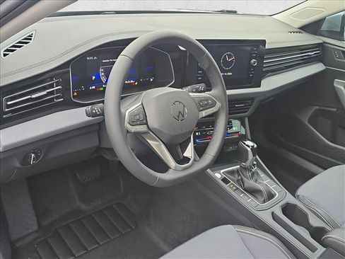New 2026 Volkswagen Jetta SE image 5