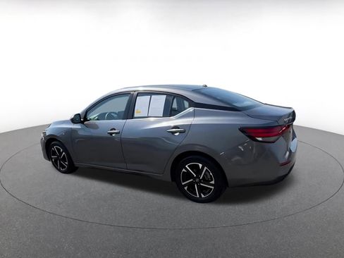 Used 2025 Nissan Sentra SV image 10