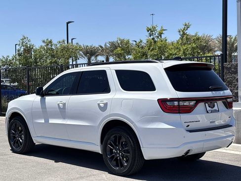 Used 2025 Dodge Durango GT w/ Blacktop Package AWD/4WD image 6