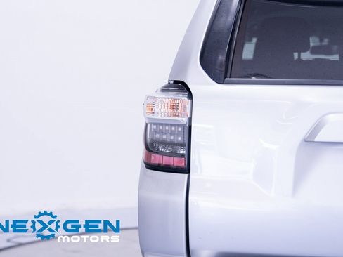Used 2020 Toyota 4Runner SR5 image 52
