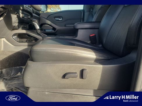 Used 2022 Nissan Frontier PRO-4X w/ Pro-4X Premium Package image 14