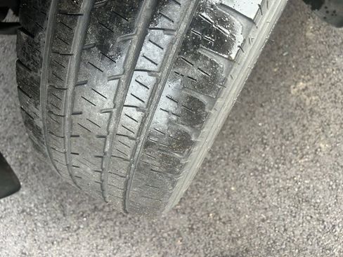 Used 2012 Nissan Frontier SV w/ SV Premium Utility Pkg image 4