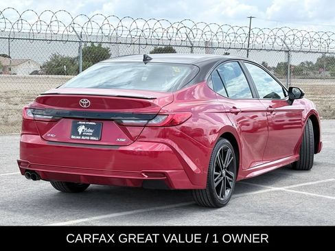 Used 2025 Toyota Camry XSE FWD image 5