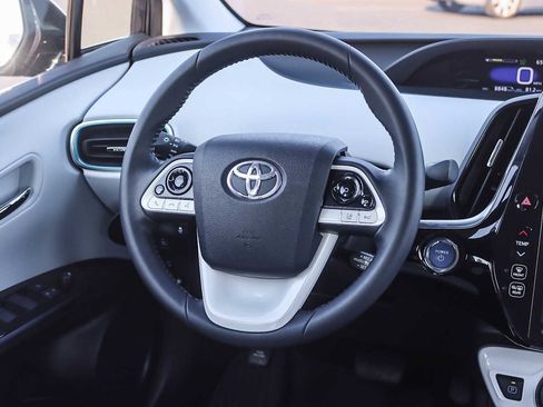Used 2019 Toyota Prius Prime Premium image 14