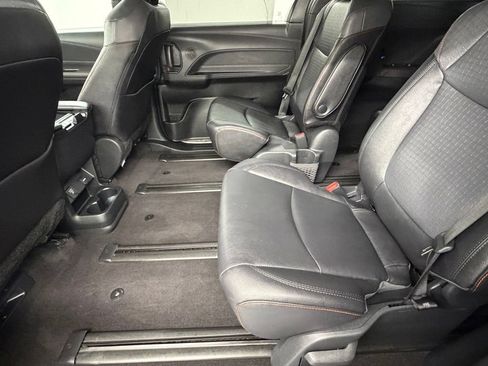 Certified 2023 Toyota Sienna XSE w/ XSE Plus Package AWD/4WD image 40
