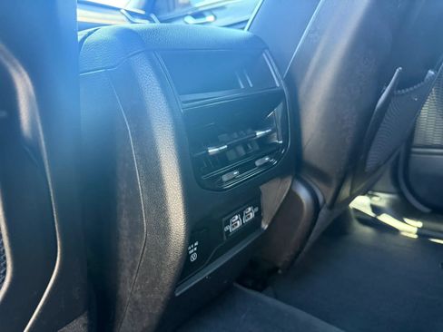 Used 2023 Jeep Grand Cherokee Altitude AWD/4WD image 21
