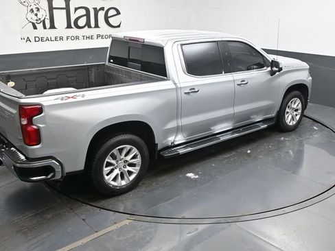 Used 2019 Chevrolet Silverado 1500 LTZ w/ LTZ Premium Package image 38