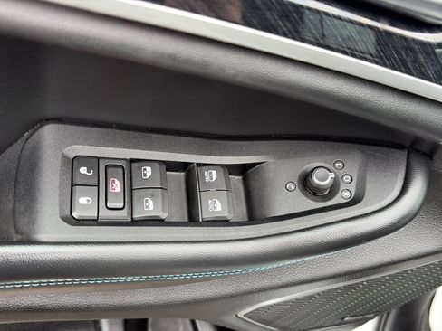 Used 2022 Jeep Grand Cherokee Trailhawk AWD/4WD image 29