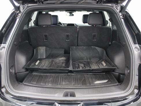 Used 2022 Chevrolet Blazer RS image 25