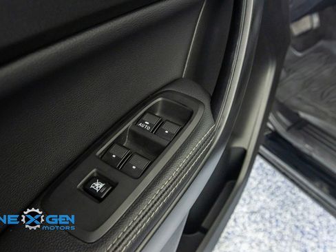 Used 2023 Ford Ranger Lariat w/ Technology Package image 12