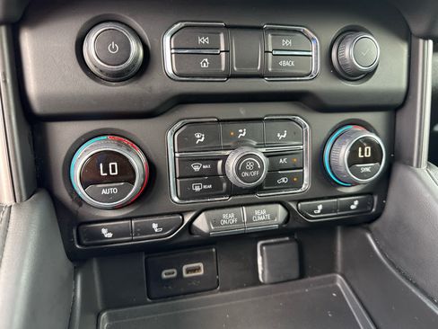Certified 2024 Chevrolet Tahoe LT AWD/4WD image 19