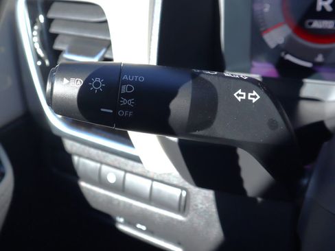 Used 2025 Nissan Rogue SL image 20