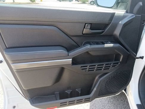 Used 2025 Toyota Tacoma SR5 RWD image 11