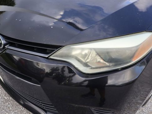 Used 2016 Toyota Corolla LE FWD image 3