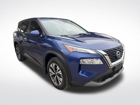 Certified 2023 Nissan Rogue SV image 3