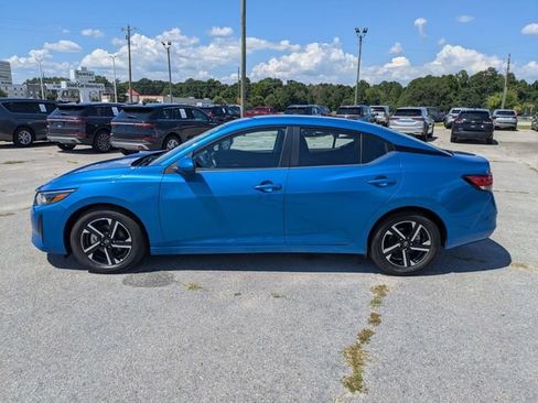 Used 2025 Nissan Sentra SV FWD image 6
