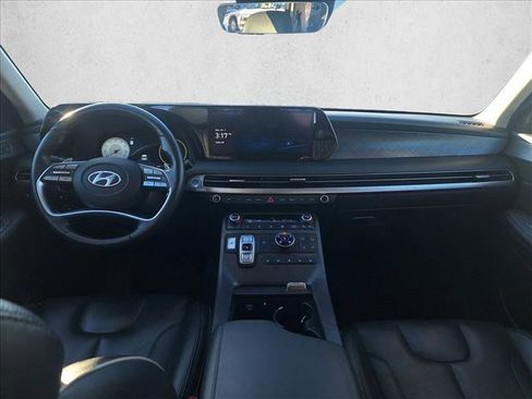 Used 2024 Hyundai Palisade Limited image 16