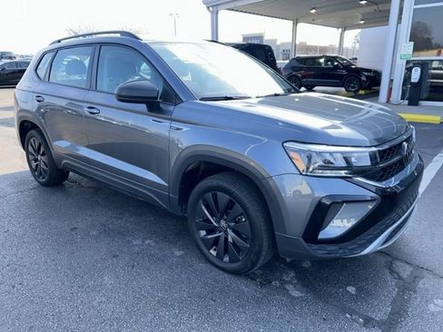 Used 2024 Volkswagen Taos S image 5