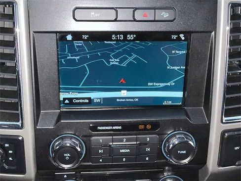 Used 2018 Ford F250 Lariat w/ Chrome Package image 19