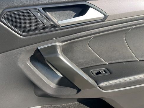 Used 2024 Volkswagen Tiguan Wolfsburg Edition image 32