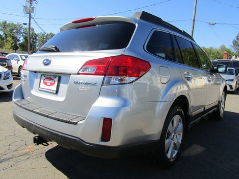 Used 2012 Subaru Outback 2.5i Limited image 7