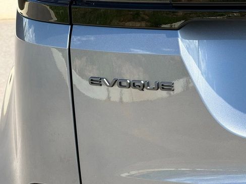 Certified 2026 Land Rover Range Rover Evoque Dynamic SE AWD/4WD image 37
