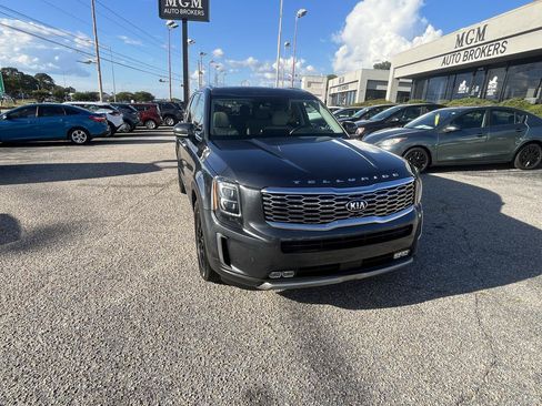 Used 2021 Kia Telluride SX FWD image 2