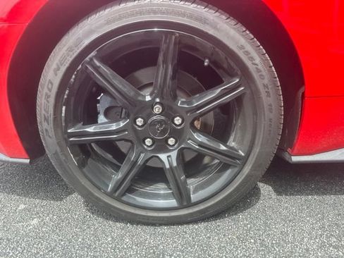 Used 2019 Ford Mustang GT Premium w/ Black Accent Package RWD image 11