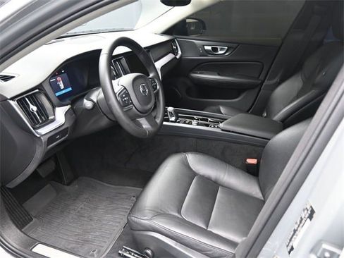 Certified 2024 Volvo S60 B5 Core image 17