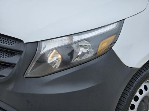 Used 2019 Mercedes-Benz Metris image 7