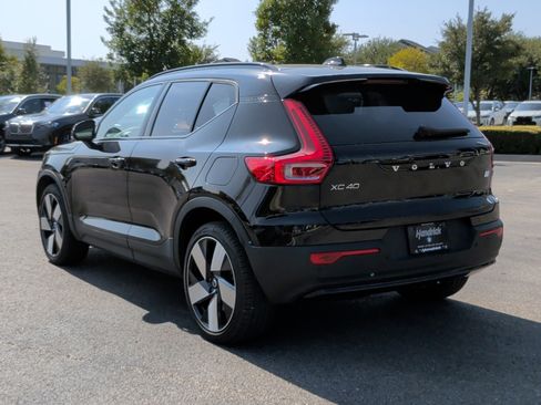 Used 2024 Volvo XC40 Recharge Ultimate w/ Protection Package Premier image 13