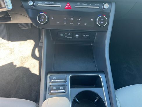 Used 2025 Hyundai Sonata SEL FWD image 41