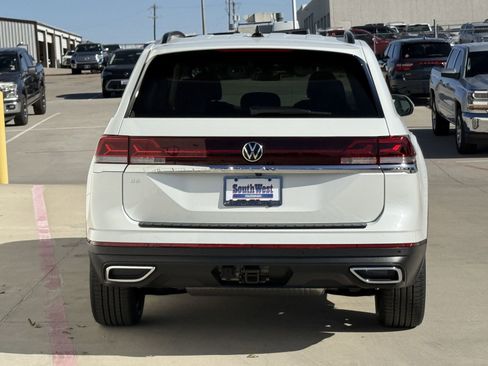 New 2026 Volkswagen Atlas SE image 5