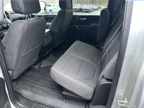 Used 2023 GMC Sierra 2500 SLE w/ SLE Value Package; image 10