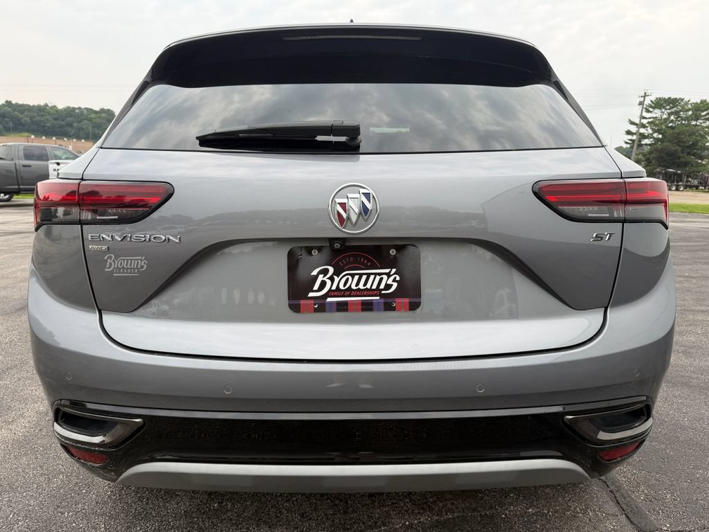 Used 2021 Buick Envision Essence w/ Sport Touring Package AWD/4WD image 6