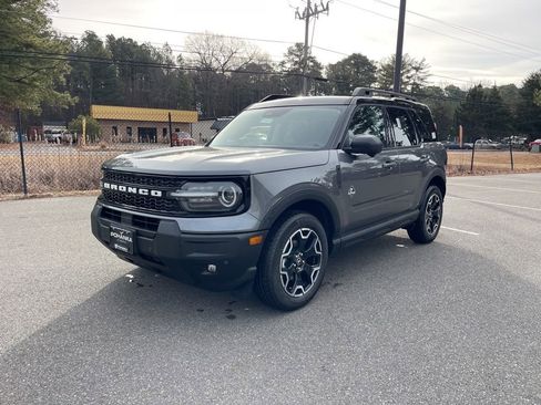 New 2025 Ford Bronco Sport Outer Banks w/ Outer Banks Tech Package+ AWD/4WD image 1