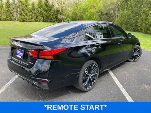 Used 2023 Nissan Altima 2.5 SR AWD/4WD image 6