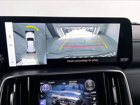 Used 2025 Lexus LX 700h F Sport image 31