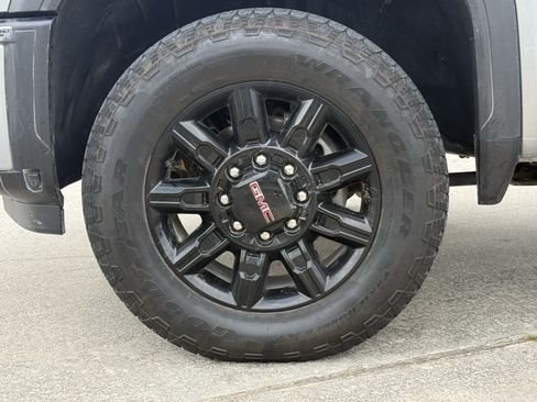 Used 2026 GMC Sierra 2500 AT4 AWD/4WD image 13