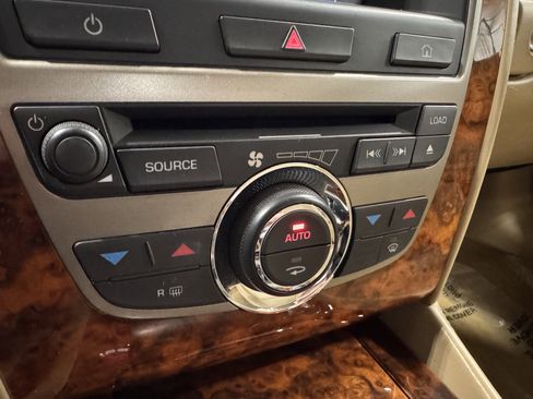 Used 2007 Jaguar XKR R image 8