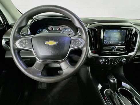 Used 2020 Chevrolet Traverse LS FWD image 10