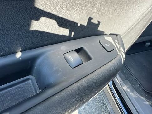 Used 2022 Chevrolet Blazer Premier w/ Enhanced Convenience Package image 15