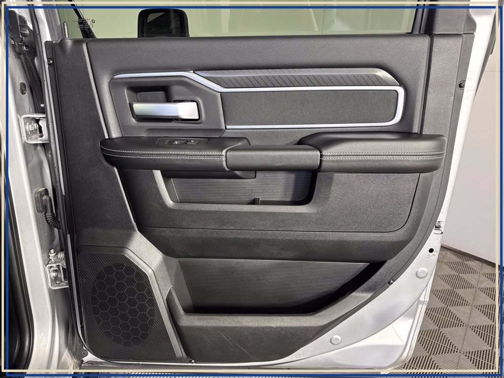 Certified 2026 RAM 2500 Big Horn AWD/4WD image 44