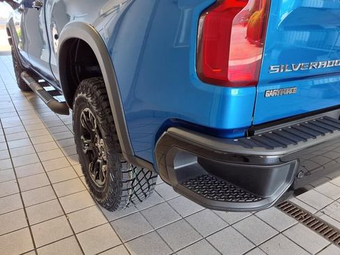 Used 2022 Chevrolet Silverado 1500 ZR2 w/ Technology Package AWD/4WD image 25