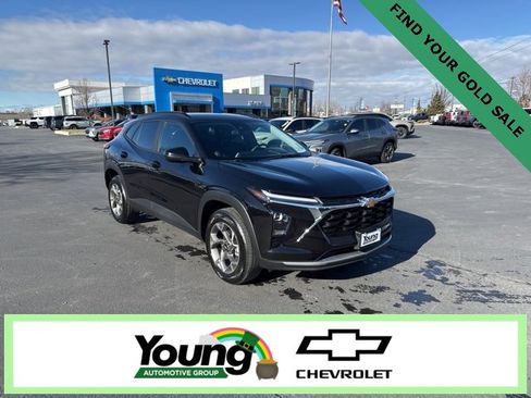 Certified 2025 Chevrolet Trax LT image 1