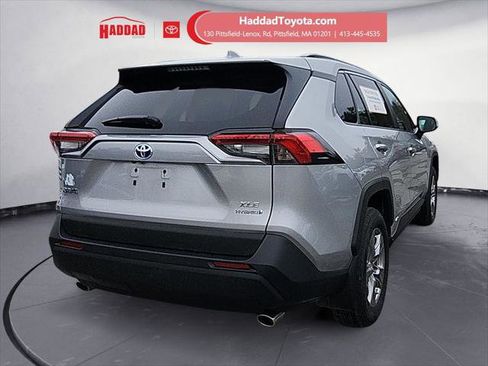 Certified 2024 Toyota RAV4 XLE w/ Convenience Package image 5