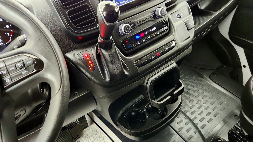 Used 2025 RAM ProMaster 2500 w/ Convenience Group FWD image 15
