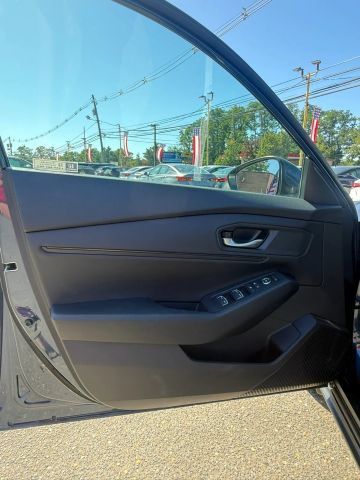 Used 2024 Honda Accord EX image 15