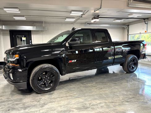 Used 2019 Chevrolet Silverado 1500 LT w/ All Star Edition image 6
