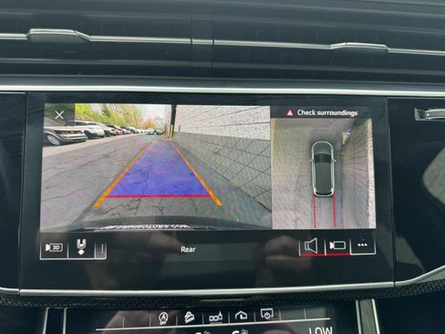 Used 2020 Audi SQ7 Premium Plus w/ Driver Assistance Package image 44